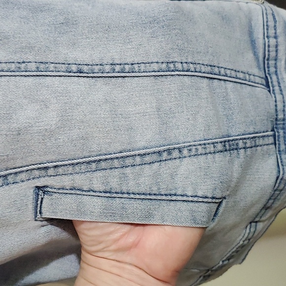 DG2, light wash denim jacket. - Picture 3 of 8